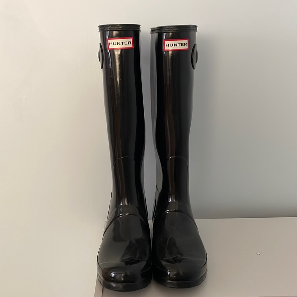 Hunter boots. Worn once. Size 9.